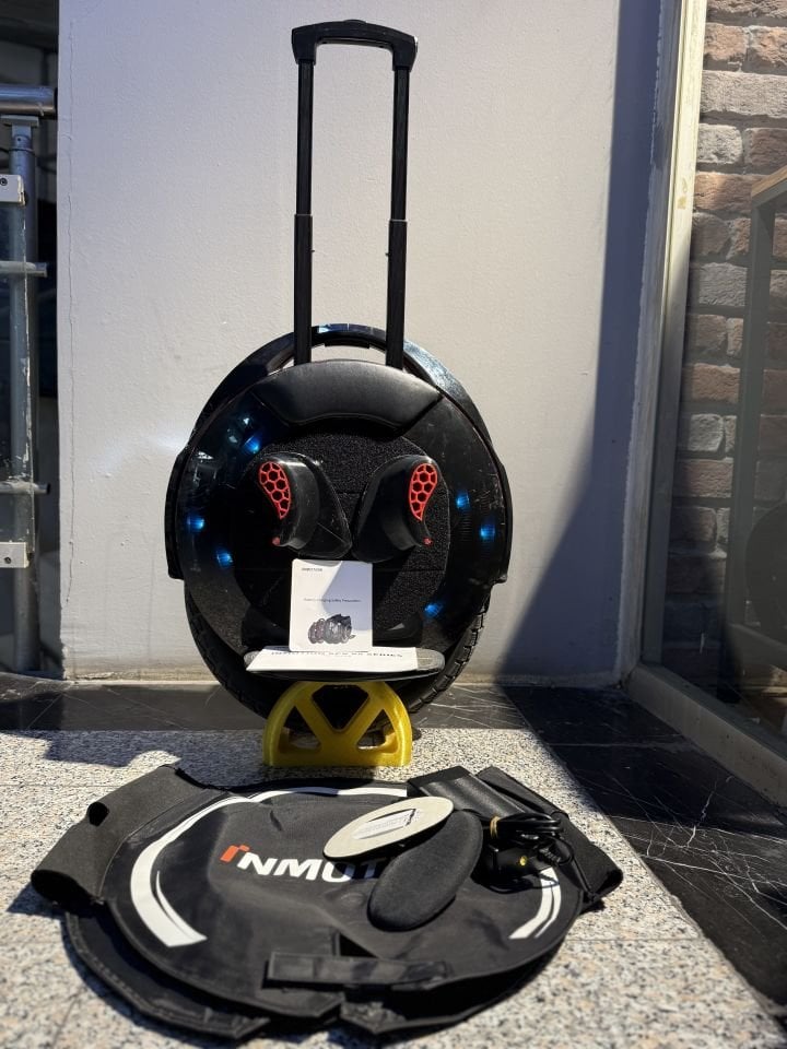 İnmotion V8F ( GARANTİLİ 105 km de )