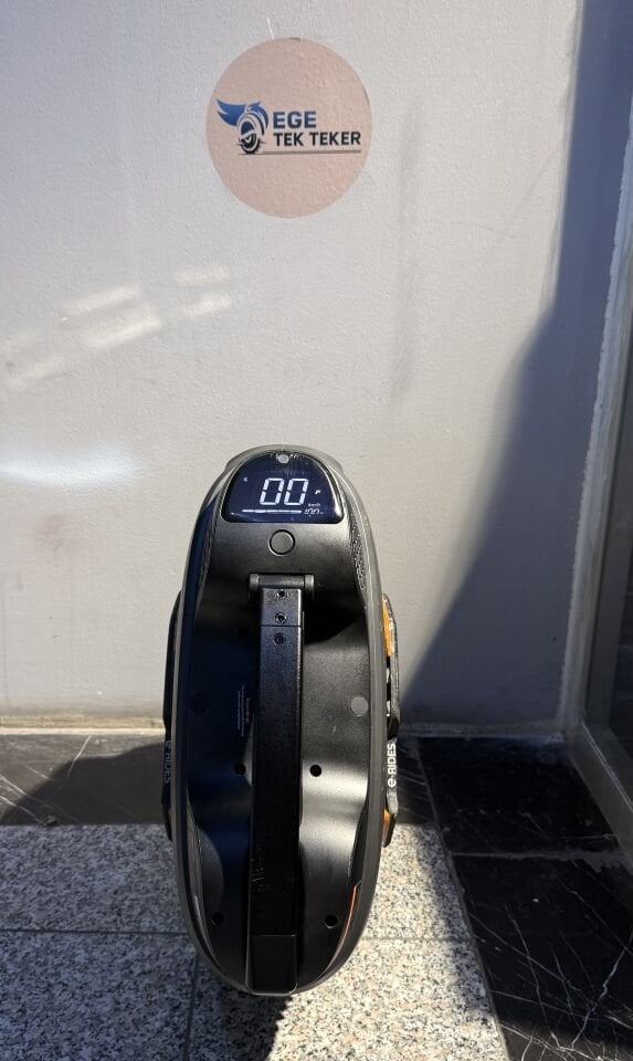 İnmotion V9 ( 2 YİL GARANTİLİ )